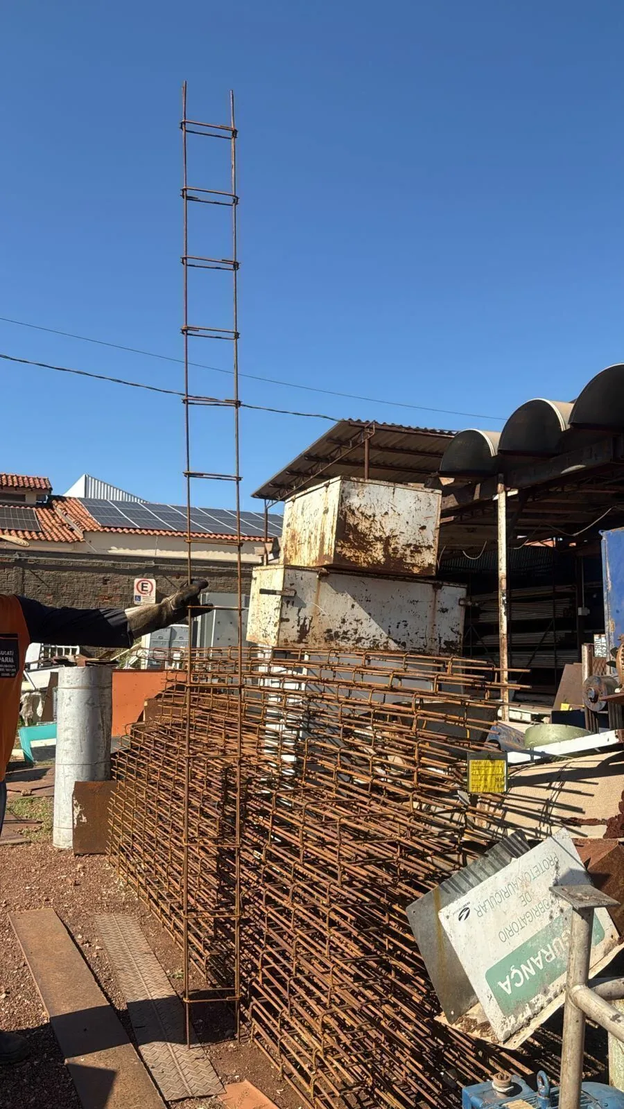 Coluna para construção (fabricação própria)